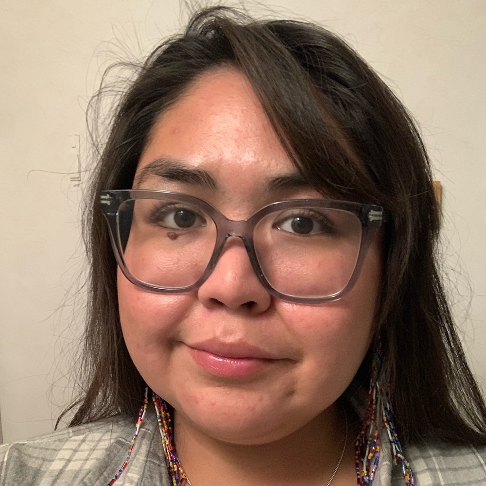 Meet your Posher, Emmy-lou